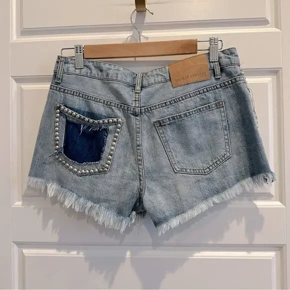 Band of Gypsies Rose Studded Denim Cut-off Shorts - Picture 2 of 3